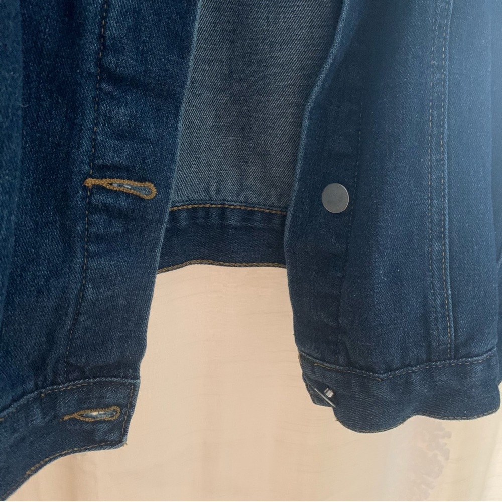 Button Up Denim Jacket with Pockets - Picture 4 of 12